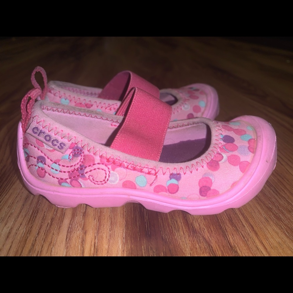 EUC Toddler Crocs lots of life left! Size C6